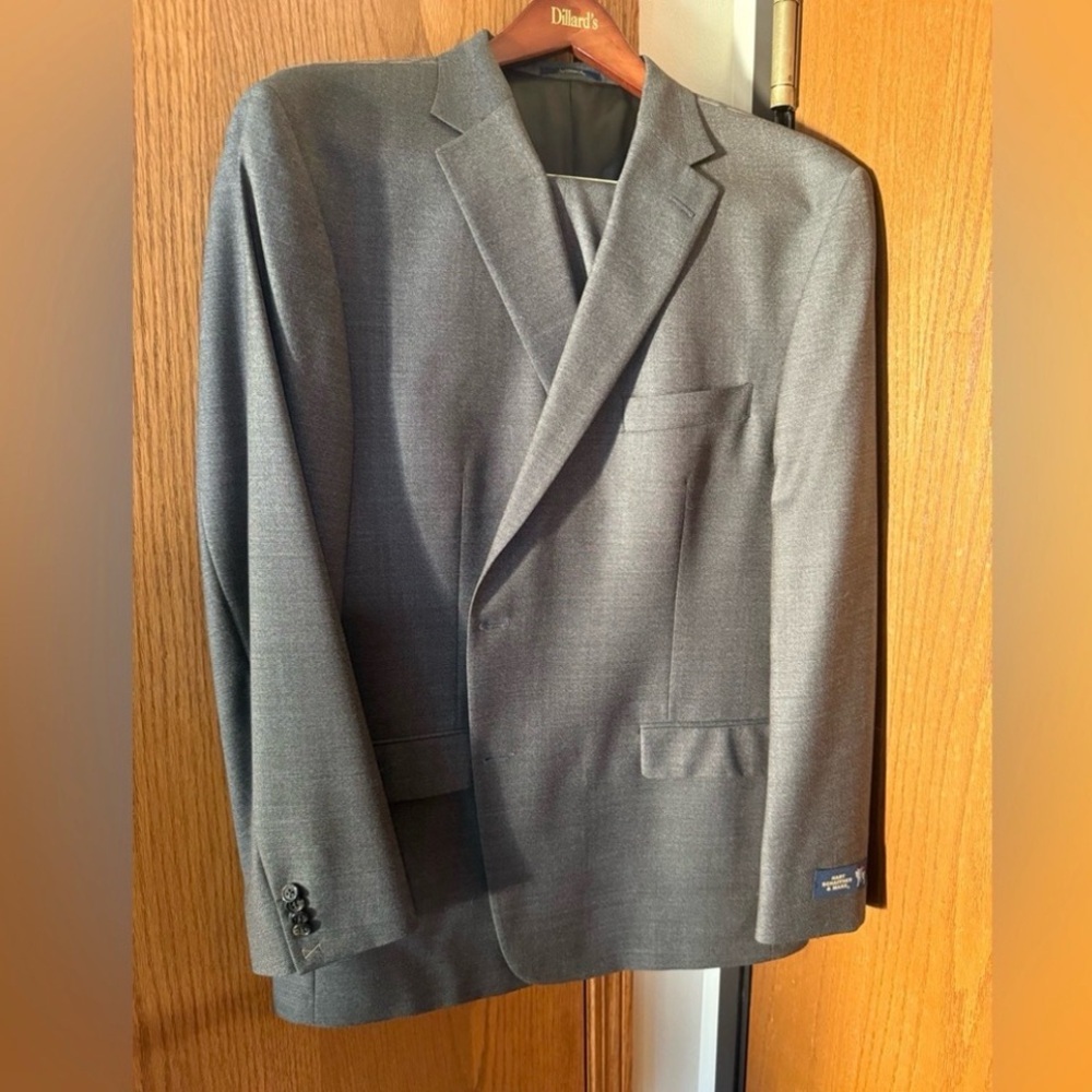 NWT Hart Schaffner Marx Chicago Classic Fit Flat Front Grey 2-Piece Suit